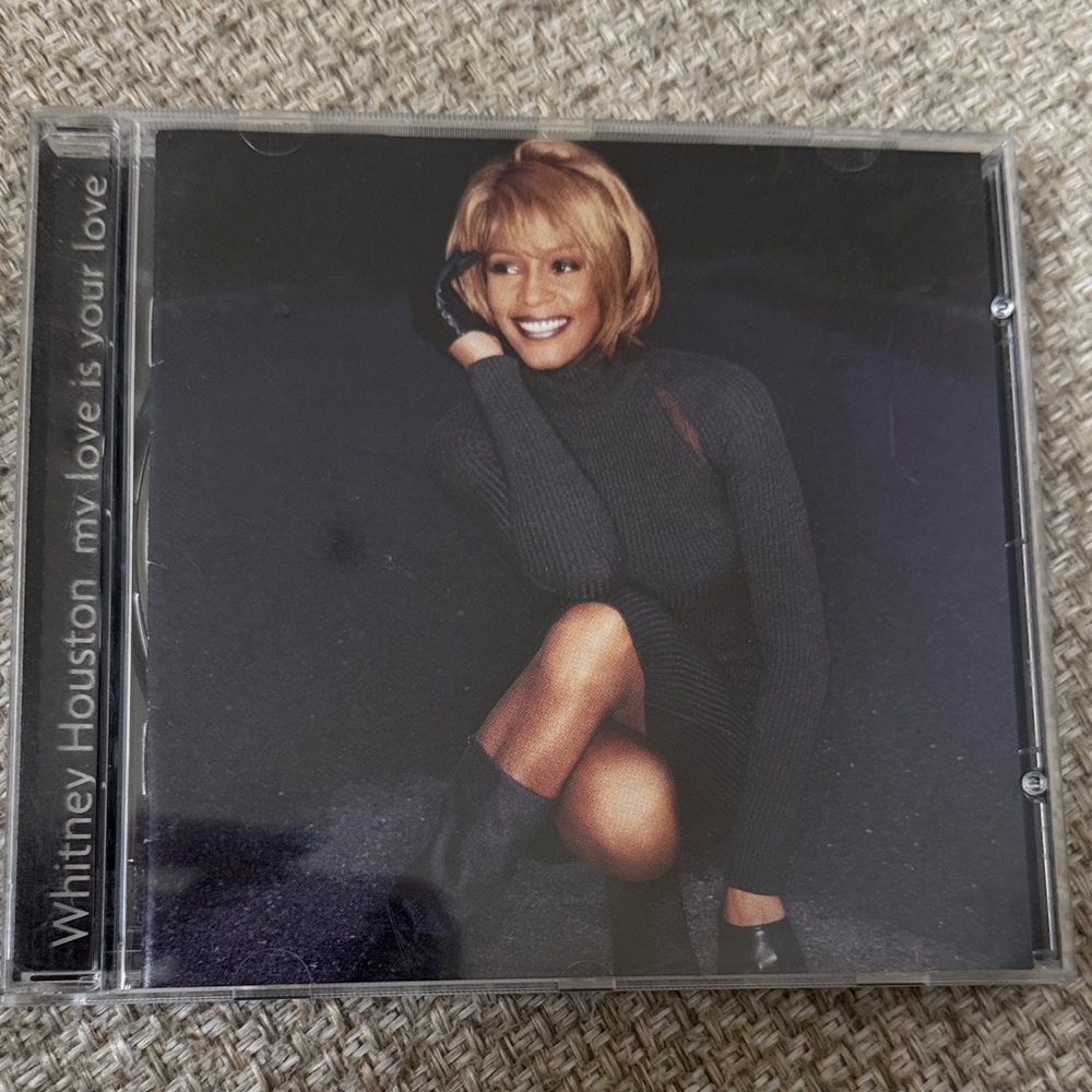 Aris Jewel Case with Gray Spine